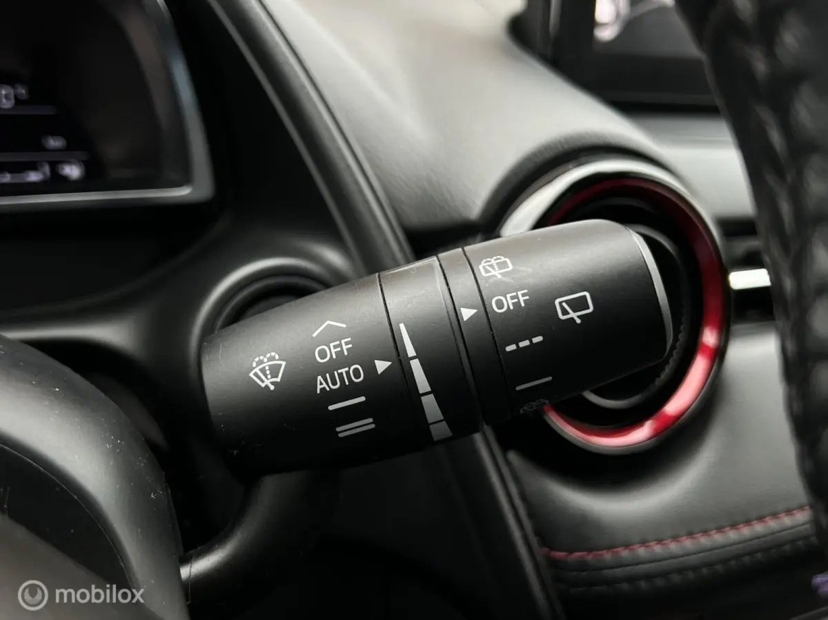 2.0 SkyActiv-G 120 GT-M | BOSE | Camera | Stuurverw. | Stoelverw. | HUD