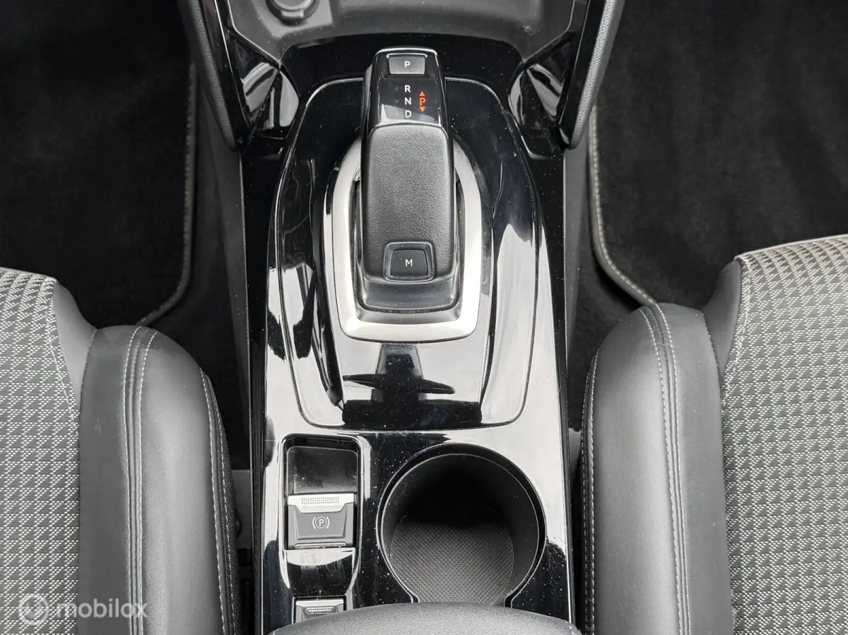 1.2 PureTech GT-Line AUT Cruise Clima Navi Trekh. Lmv etc.