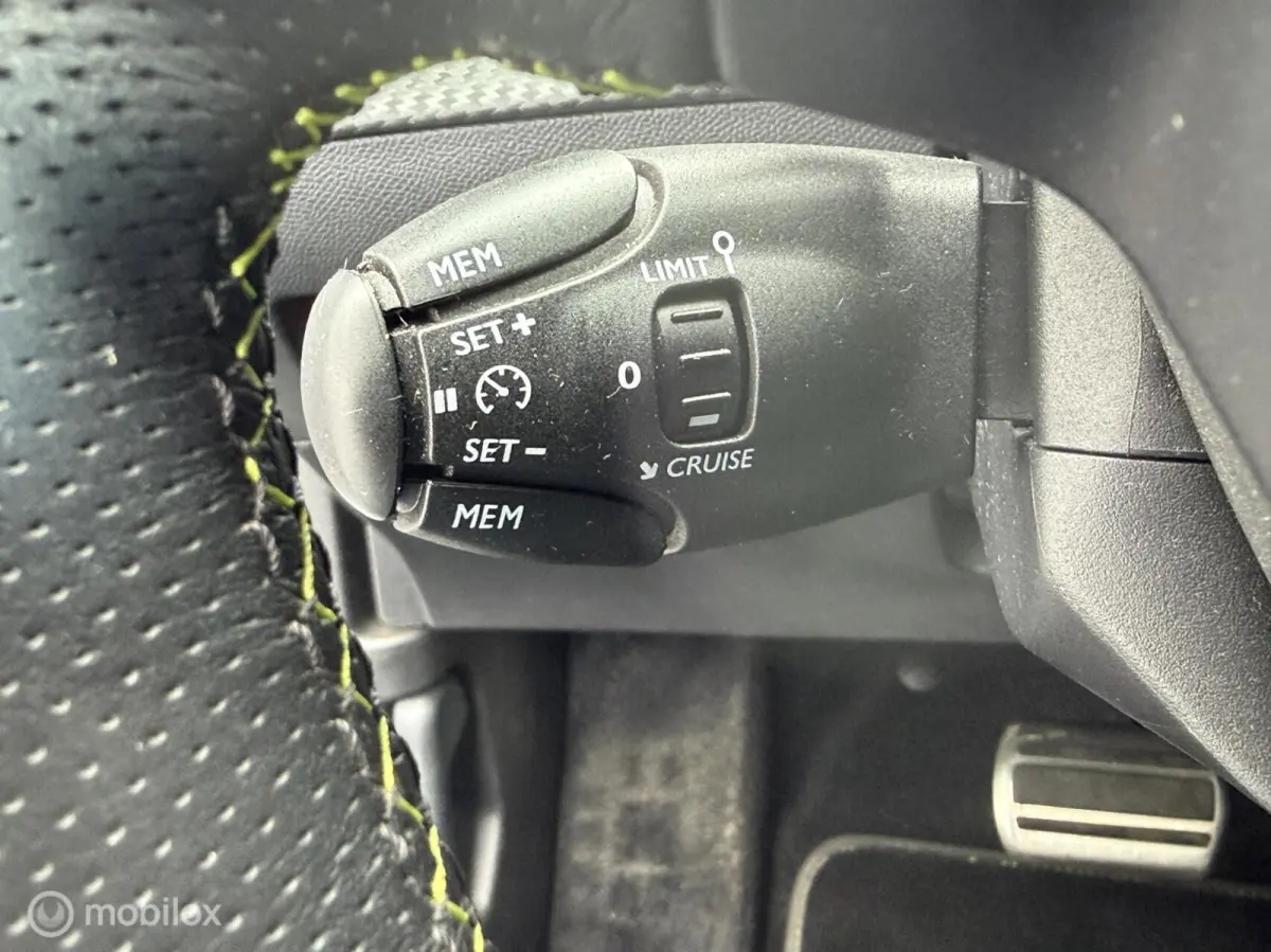 1.2 PureTech GT-Line AUT Cruise Clima Navi Trekh. Lmv etc.