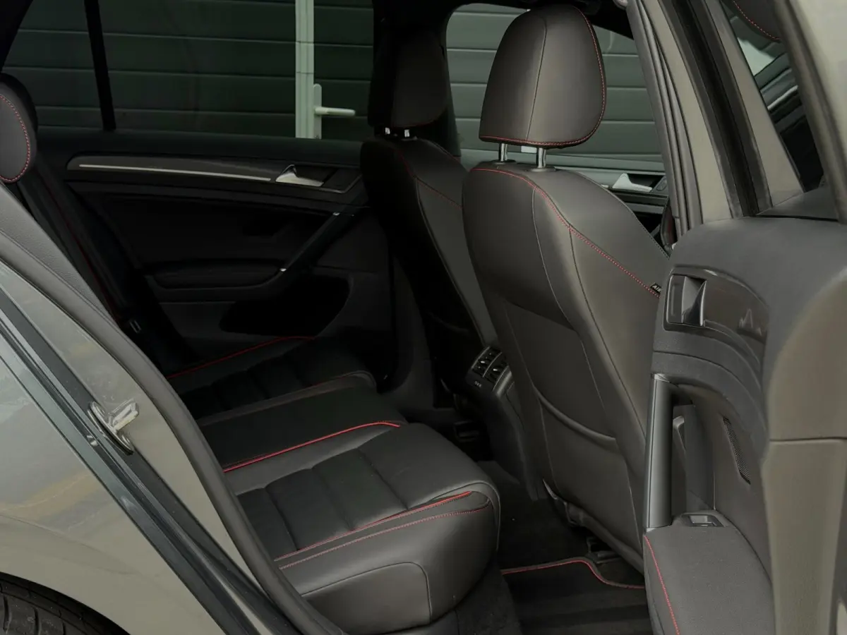 2.0 TSI GTI Performance / Pano / Dcc / Acc / Carplay / Dynaudio / Garantie / Leder / Keyless / Camera / Mode Sport