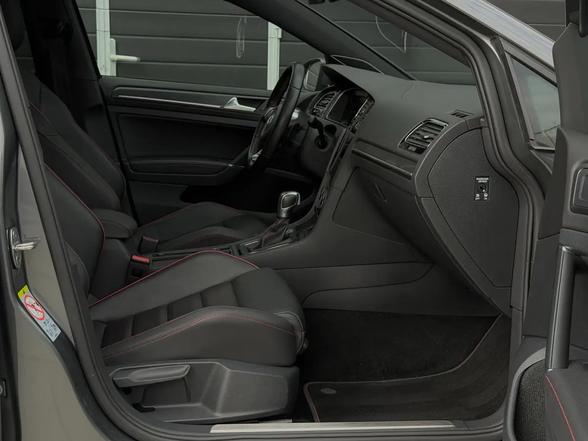 2.0 TSI GTI Performance / Pano / Dcc / Acc / Carplay / Dynaudio / Garantie / Leder / Keyless / Camera / Mode Sport