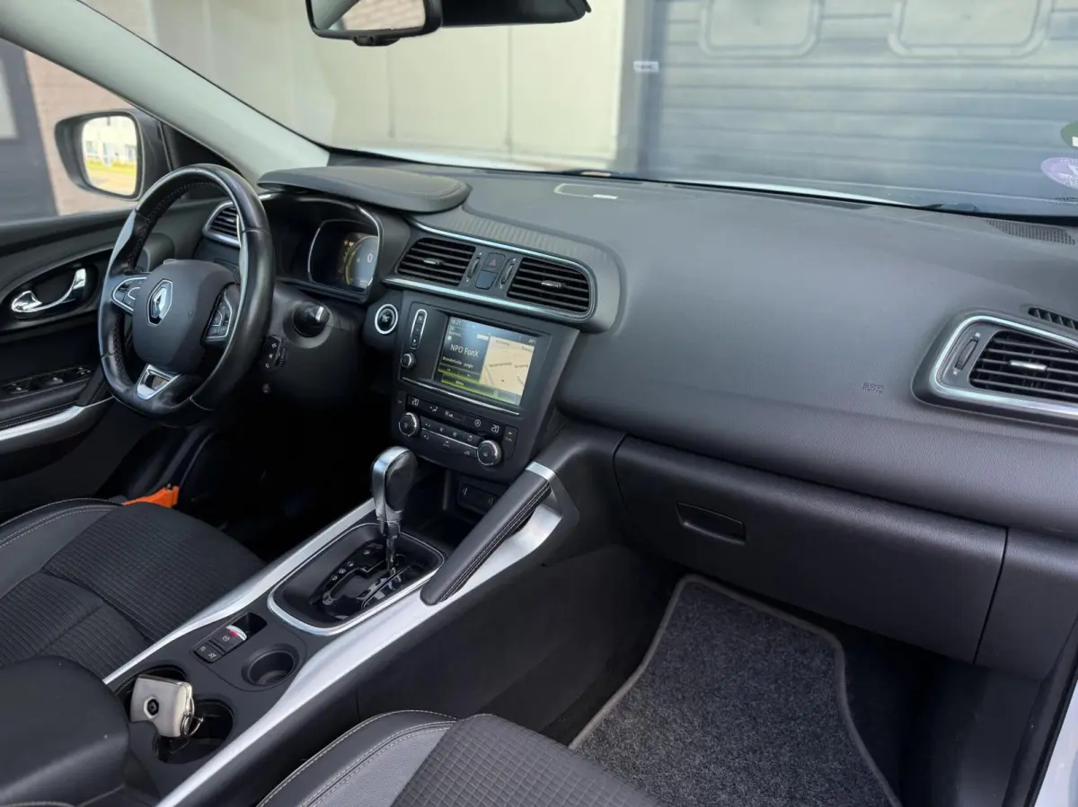 1.2 TCe Bose 2017 Luxe Automaat Volledig ondh