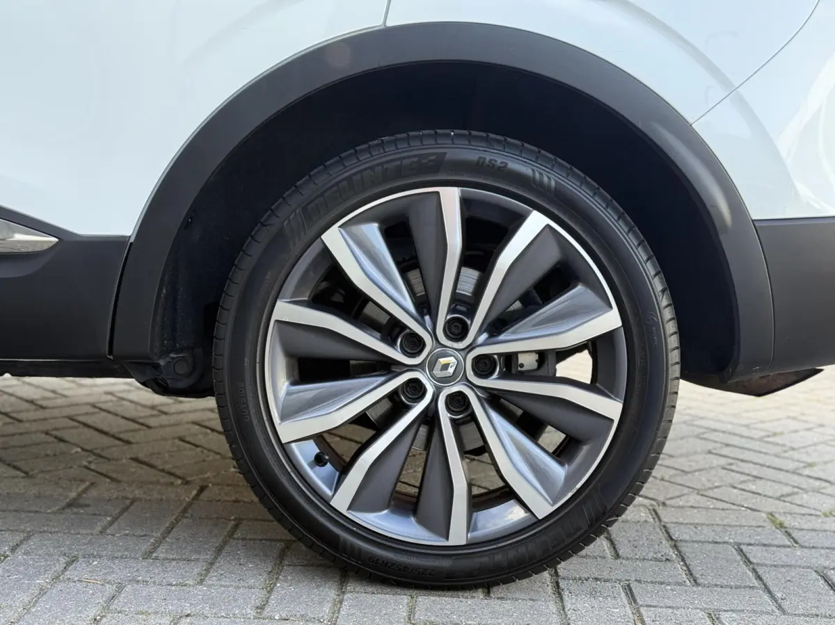 1.2 TCe Bose 2017 Luxe Automaat Volledig ondh