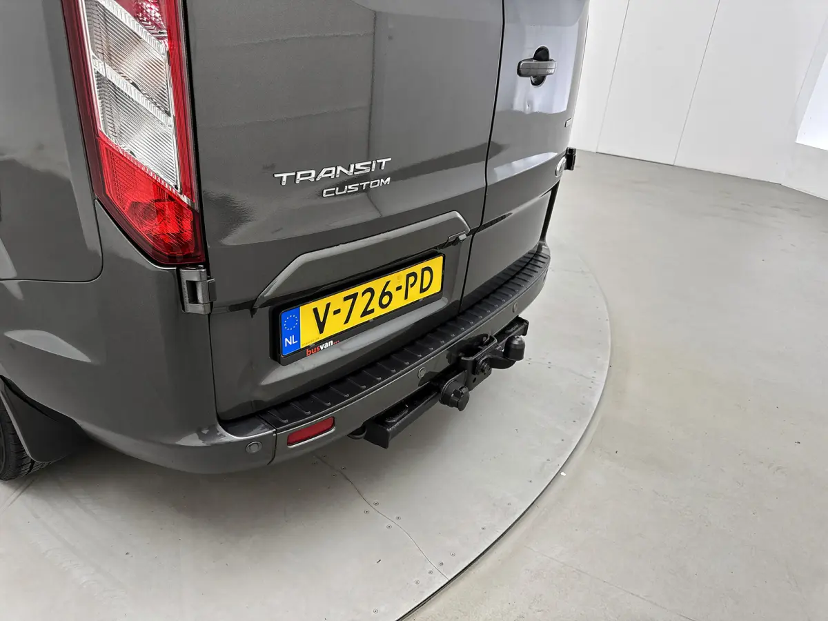 300 2.0 TDCI L2H1 Limited DC 170pk Navigatie Schuifdeur L+R Dubbele cabine Stoelverwarming