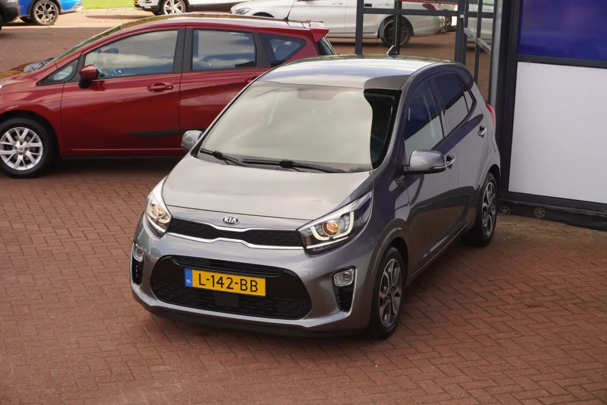1.0 DPi DynamicPlusLine / Camera / Carplay / Cruise / ECC / Keyless-Entry&Start / 15"LMV / = DEALER ONDERHOUDEN !!