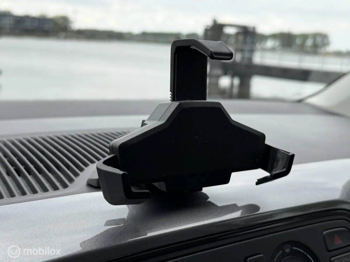 1.0 Sport Intense 5-Drs Led Cruise PDC Airco LMV