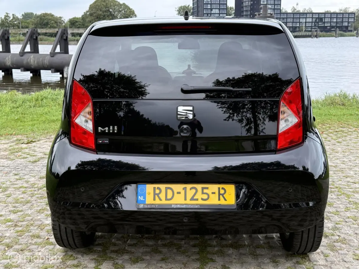 1.0 Sport Intense 5-Drs Led Cruise PDC Airco LMV