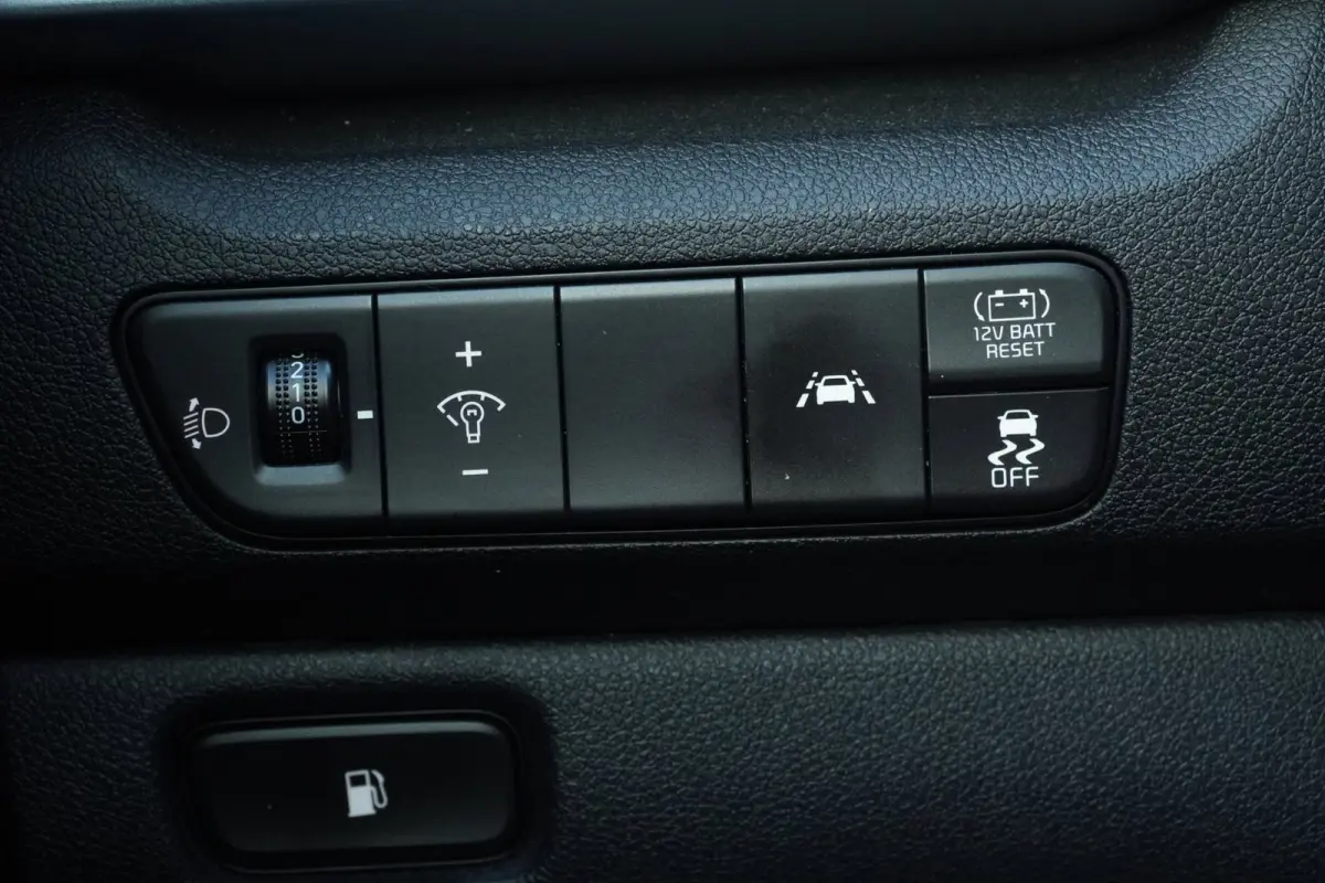 1.6 GDi Hybrid DynamicLine+Led+Leder+Vitrual+Schuifdak+Breed-Navigatie+camera+privacy-Glass = ORIG/NL