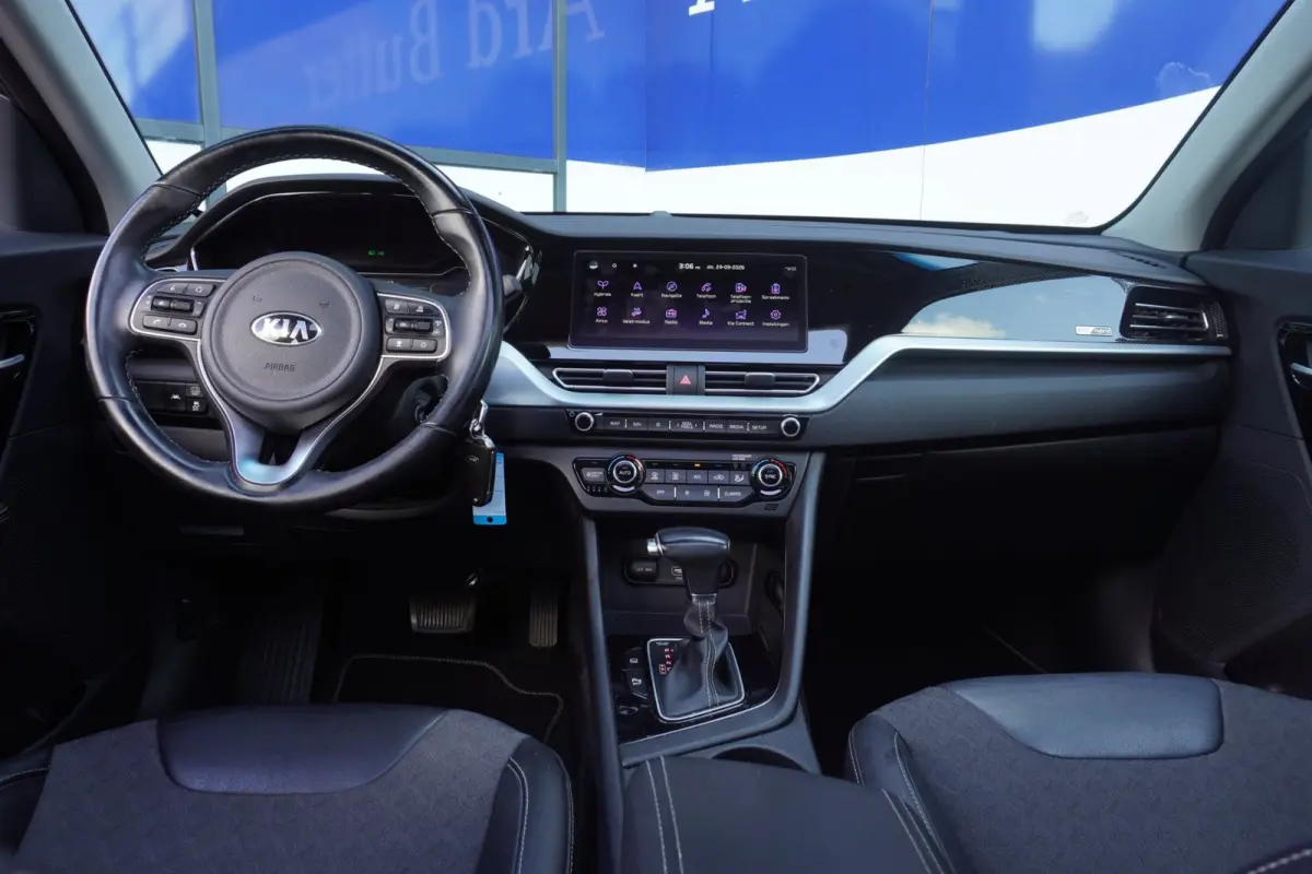 1.6 GDi Hybrid DynamicLine+Led+Leder+Vitrual+Schuifdak+Breed-Navigatie+camera+privacy-Glass = ORIG/NL