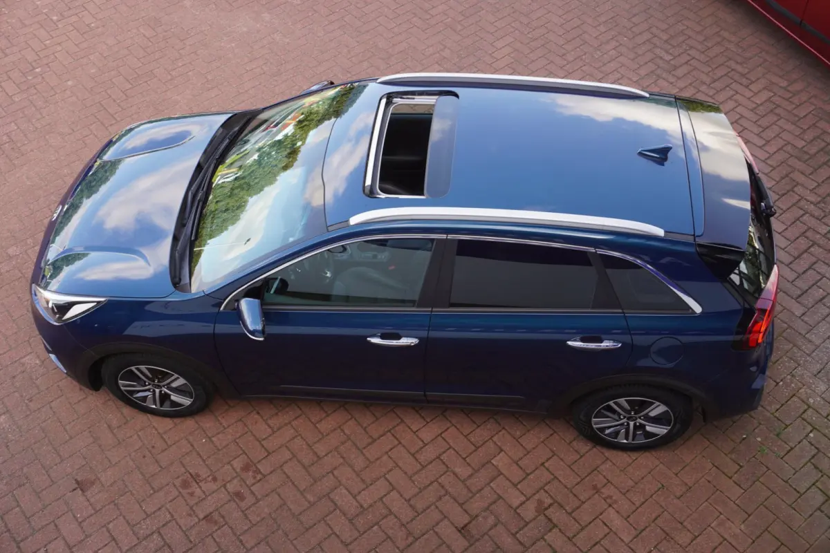 1.6 GDi Hybrid DynamicLine+Led+Leder+Vitrual+Schuifdak+Breed-Navigatie+camera+privacy-Glass = ORIG/NL