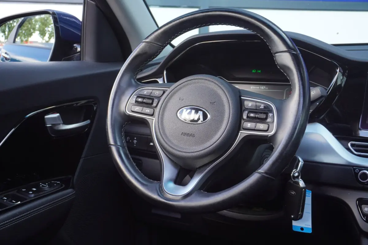 1.6 GDi Hybrid DynamicLine+Led+Leder+Vitrual+Schuifdak+Breed-Navigatie+camera+privacy-Glass = ORIG/NL