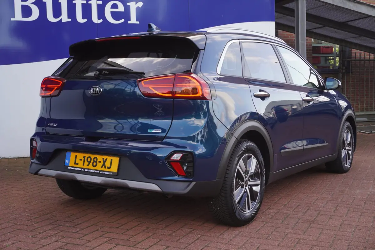 1.6 GDi Hybrid DynamicLine+Led+Leder+Vitrual+Schuifdak+Breed-Navigatie+camera+privacy-Glass = ORIG/NL