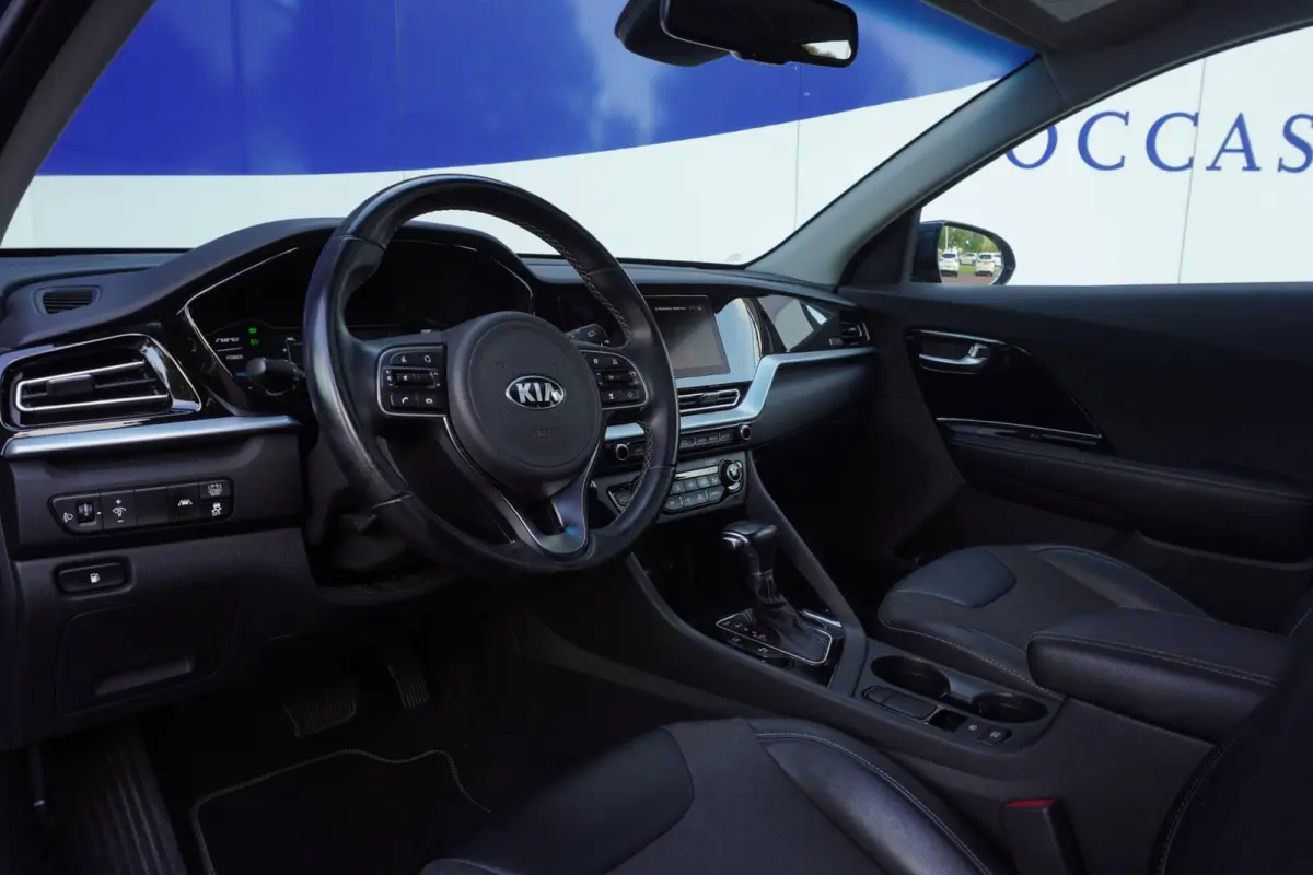 1.6 GDi Hybrid DynamicLine+Led+Leder+Vitrual+Schuifdak+Breed-Navigatie+camera+privacy-Glass = ORIG/NL