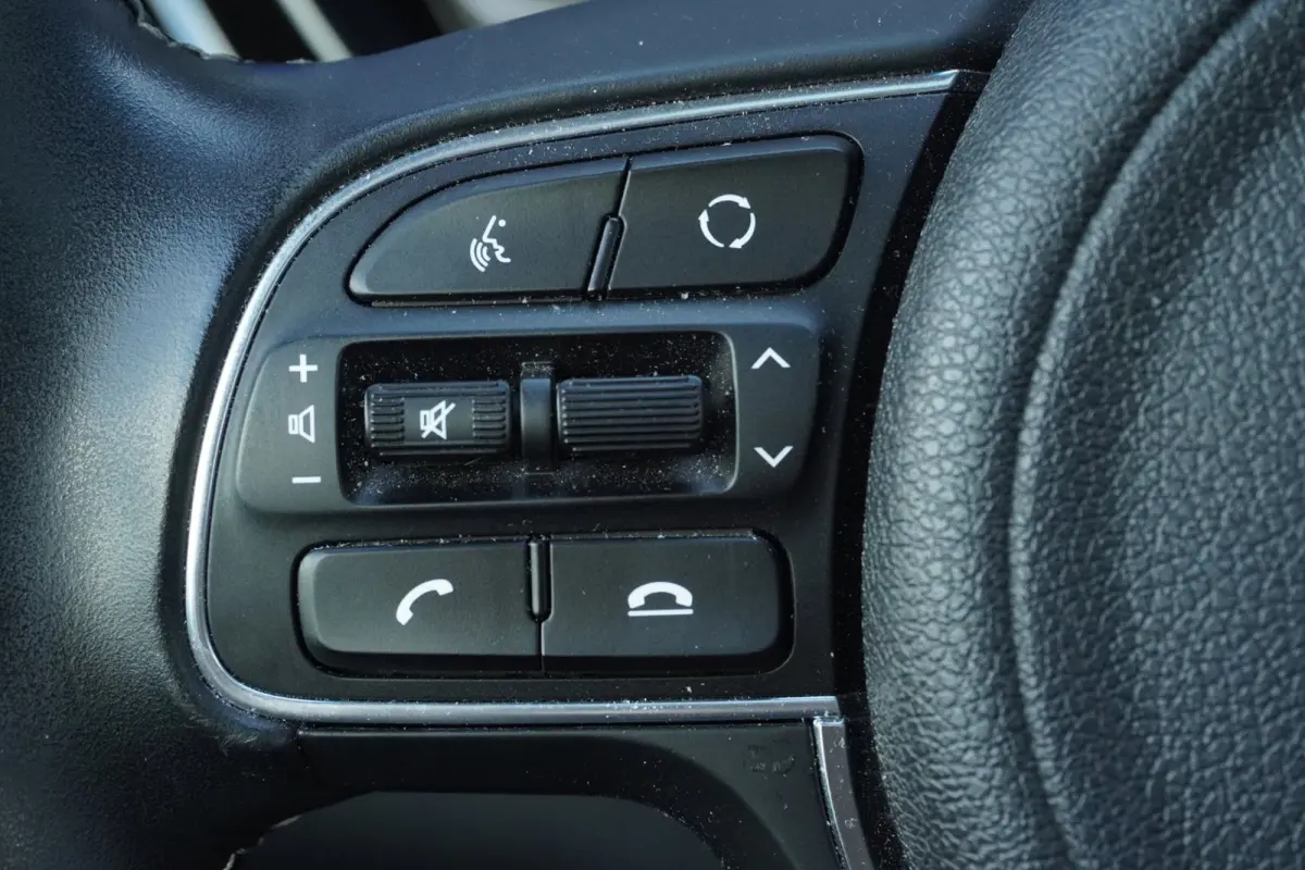1.6 GDi Hybrid DynamicLine+Led+Leder+Vitrual+Schuifdak+Breed-Navigatie+camera+privacy-Glass = ORIG/NL