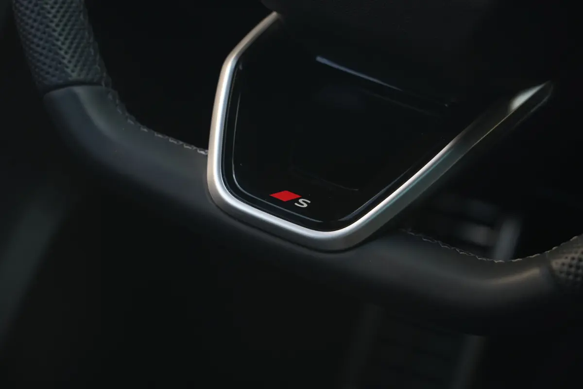 2.0 TFSI e-hybrid quattro S edition Sportback | 299PK | Pano | 360° | 21" | Keyless | S Line | Tech Plus | Audi Q5 Sportback S edition 299 PK Plug-in Hybrid met 2.0 viercilinder, panoramada