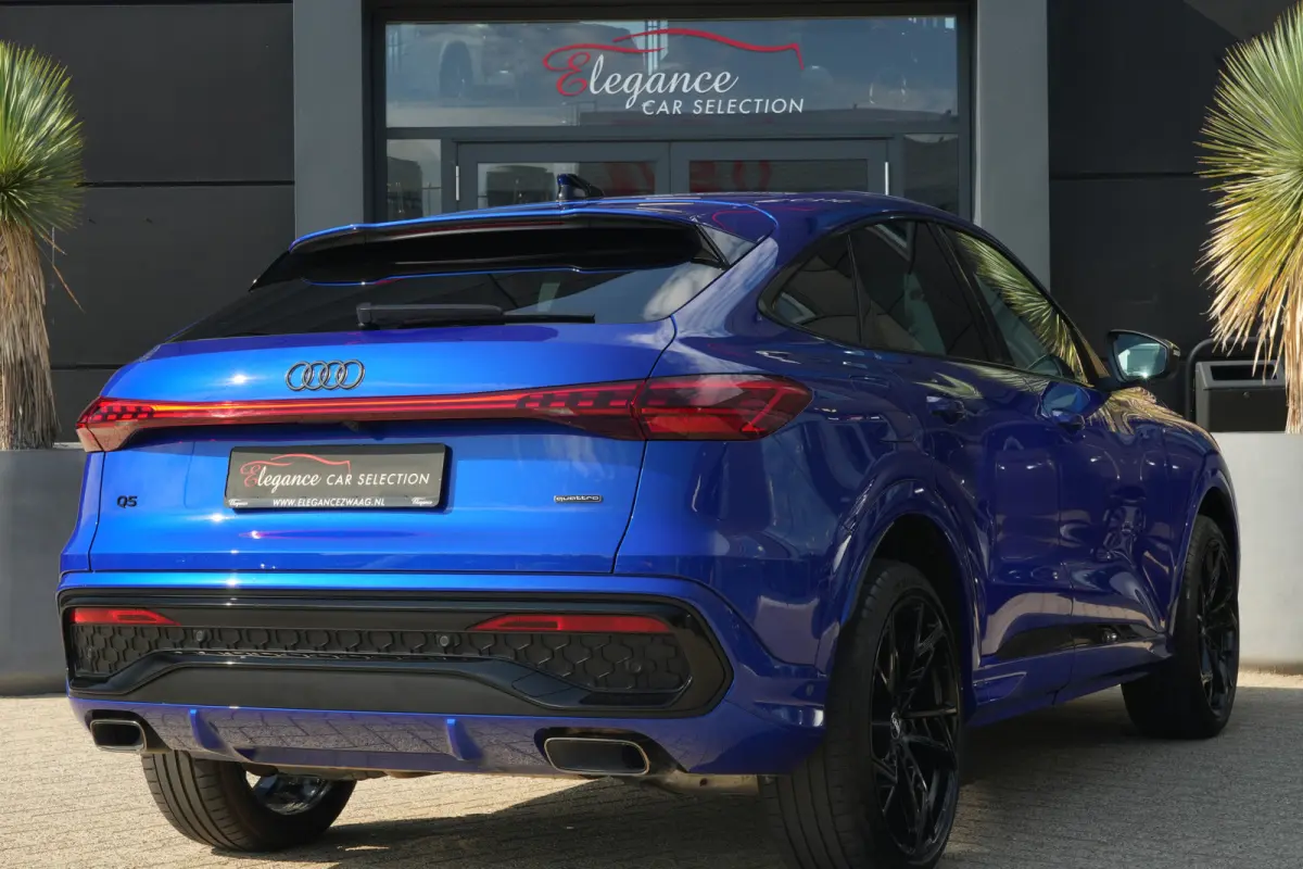 2.0 TFSI e-hybrid quattro S edition Sportback | 299PK | Pano | 360° | 21" | Keyless | S Line | Tech Plus | Audi Q5 Sportback S edition 299 PK Plug-in Hybrid met 2.0 viercilinder, panoramada