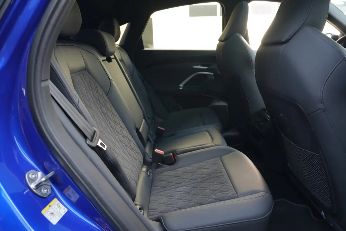 2.0 TFSI e-hybrid quattro S edition Sportback | 299PK | Pano | 360° | 21" | Keyless | S Line | Tech Plus | Audi Q5 Sportback S edition 299 PK Plug-in Hybrid met 2.0 viercilinder, panoramada