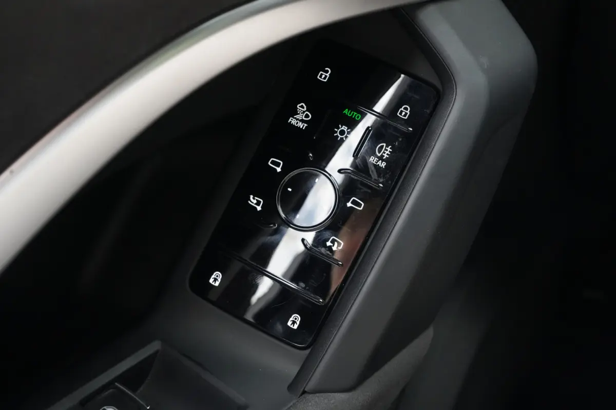 2.0 TFSI e-hybrid quattro S edition Sportback | 299PK | Pano | 360° | 21" | Keyless | S Line | Tech Plus | Audi Q5 Sportback S edition 299 PK Plug-in Hybrid met 2.0 viercilinder, panoramada