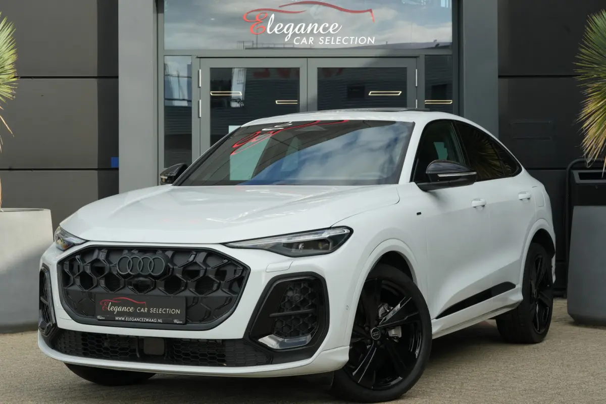 2.0 TFSI e-hybrid quattro S edition Sportback | 299PK | Pano | 360° | 21" | Keyless | S Line | Tech Plus | Audi Q5 Sportback S edition 299 PK Plug-in Hybrid met 2.0 viercilinder, panoramada