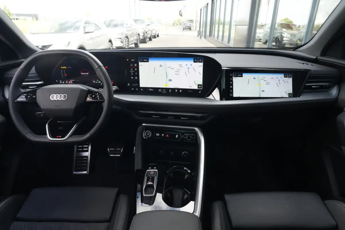2.0 TFSI e-hybrid quattro S edition Sportback | 299PK | Pano | 360° | 21" | Keyless | S Line | Tech Plus | Audi Q5 Sportback S edition 299 PK Plug-in Hybrid met 2.0 viercilinder, panoramada