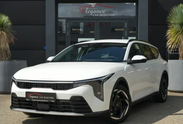 Sportswagon 1.6 T-GDi MHEV GT-Line Launch Edition | 150PK | Navi | Stoelverwarming | Camera | ACC | Kia K4 Sportswagon GT-Line 150 PK Mild Hybrid met 1.6 viercilinder, navigatie, stoelverwar