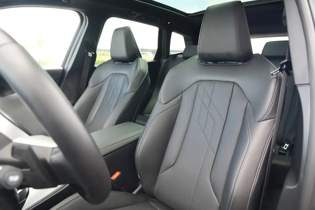 30e xDrive M Sport | 300PK | Pano | HUD | 360° | Harman Kardon | 20" | Keyless | Driving Assistant Professional | BMW X3 30e xDrive M Sport 300 PK Plug-in Hybrid met 2.0 viercilinder, panor