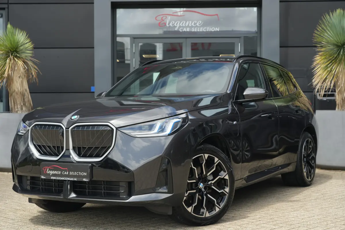 30e xDrive M Sport | 300PK | Pano | HUD | 360° | Harman Kardon | 20" | Keyless | Driving Assistant Professional | BMW X3 30e xDrive M Sport 300 PK Plug-in Hybrid met 2.0 viercilinder, panor