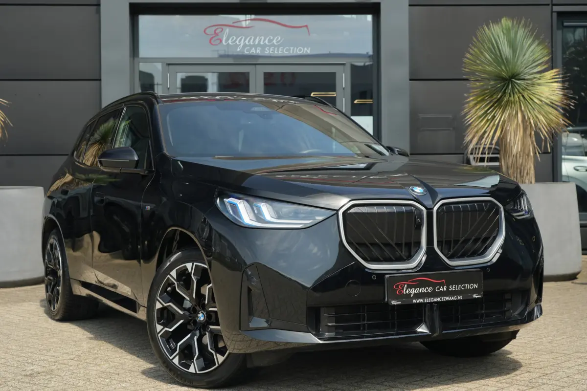 30e xDrive M Sport | 300PK | Pano | HUD | 360° | Harman Kardon | 20" | Keyless | Driving Assistant Professional | BMW X3 30e xDrive M Sport 300 PK Plug-in Hybrid met 2.0 viercilinder, panor