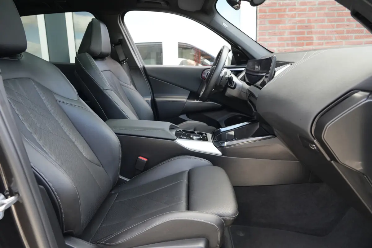 30e xDrive M Sport | 300PK | Pano | HUD | 360° | Harman Kardon | 20" | Keyless | Driving Assistant Professional | BMW X3 30e xDrive M Sport 300 PK Plug-in Hybrid met 2.0 viercilinder, panor
