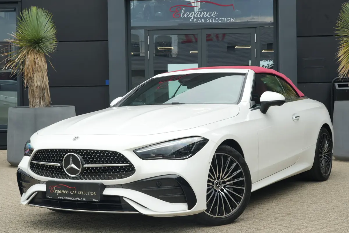 200 AMG Line | 204PK | Burmester | Airscarf | Memory | ACC | Mercedes-Benz CLE Cabriolet 200 AMG Line 204 PK met 2.0 viercilinder benzinemotor, lederen bekleding, Burmester audiosysteem, nav