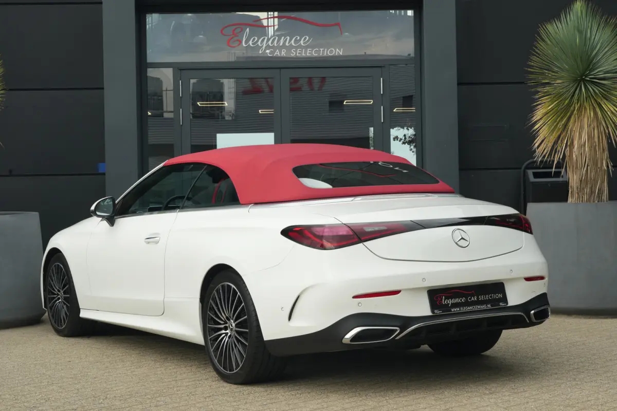 200 AMG Line | 204PK | Burmester | Airscarf | Memory | ACC | Mercedes-Benz CLE Cabriolet 200 AMG Line 204 PK met 2.0 viercilinder benzinemotor, lederen bekleding, Burmester audiosysteem, nav