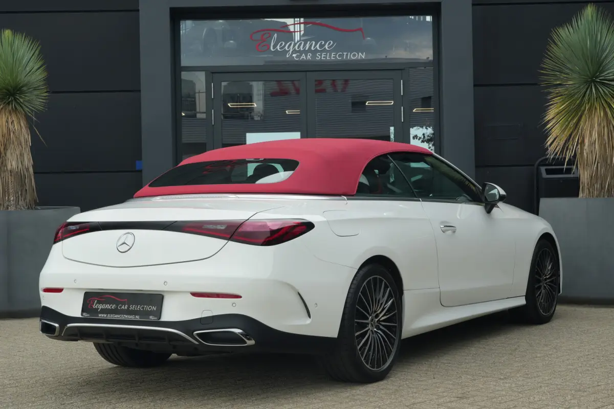 200 AMG Line | 204PK | Burmester | Airscarf | Memory | ACC | Mercedes-Benz CLE Cabriolet 200 AMG Line 204 PK met 2.0 viercilinder benzinemotor, lederen bekleding, Burmester audiosysteem, nav