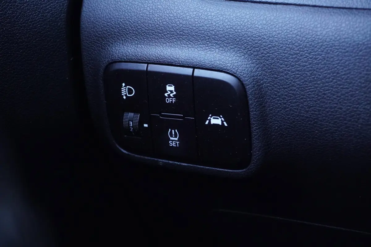 1.0 Comfort / Apple-Carplay / Cruise / Airco / Elek-Pakket / Lane-Assist / PDC / = SUPER ONDERHOUDEN !!