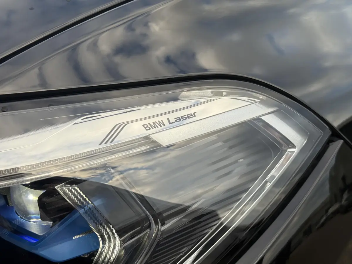 xDrive45e High Executive VAN: € 61.900- VOOR: € 59.877,- UW HERFSTVOORDEEL: € 2.023,-| LASER LED| ELEKTRISCHE TREKHAAK | PANO| HUD| BMW DEALER ONDERHOUDEN| DRIVING ASS. PROFF| KEYLESS 