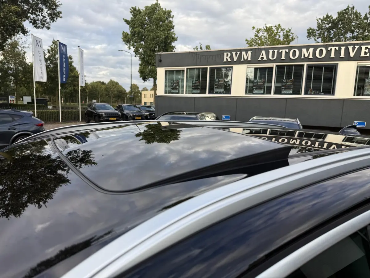 xDrive45e High Executive VAN: € 61.900- VOOR: € 59.877,- UW HERFSTVOORDEEL: € 2.023,-| LASER LED| ELEKTRISCHE TREKHAAK | PANO| HUD| BMW DEALER ONDERHOUDEN| DRIVING ASS. PROFF| KEYLESS 