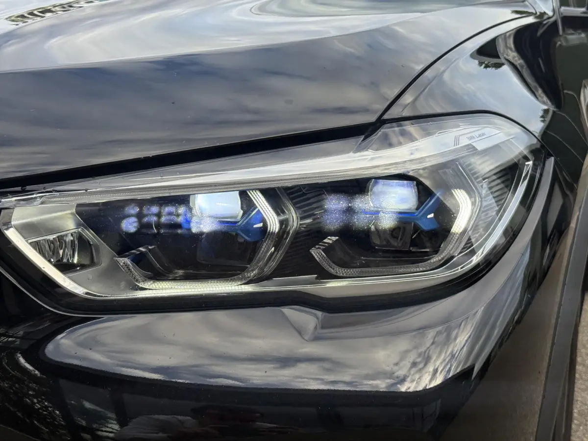 xDrive45e High Executive VAN: € 61.900- VOOR: € 59.877,- UW HERFSTVOORDEEL: € 2.023,-| LASER LED| ELEKTRISCHE TREKHAAK | PANO| HUD| BMW DEALER ONDERHOUDEN| DRIVING ASS. PROFF| KEYLESS 