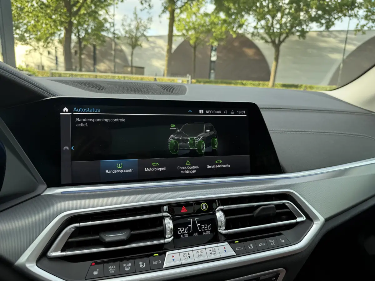 xDrive45e High Executive VAN: € 61.900- VOOR: € 59.877,- UW HERFSTVOORDEEL: € 2.023,-| LASER LED| ELEKTRISCHE TREKHAAK | PANO| HUD| BMW DEALER ONDERHOUDEN| DRIVING ASS. PROFF| KEYLESS 