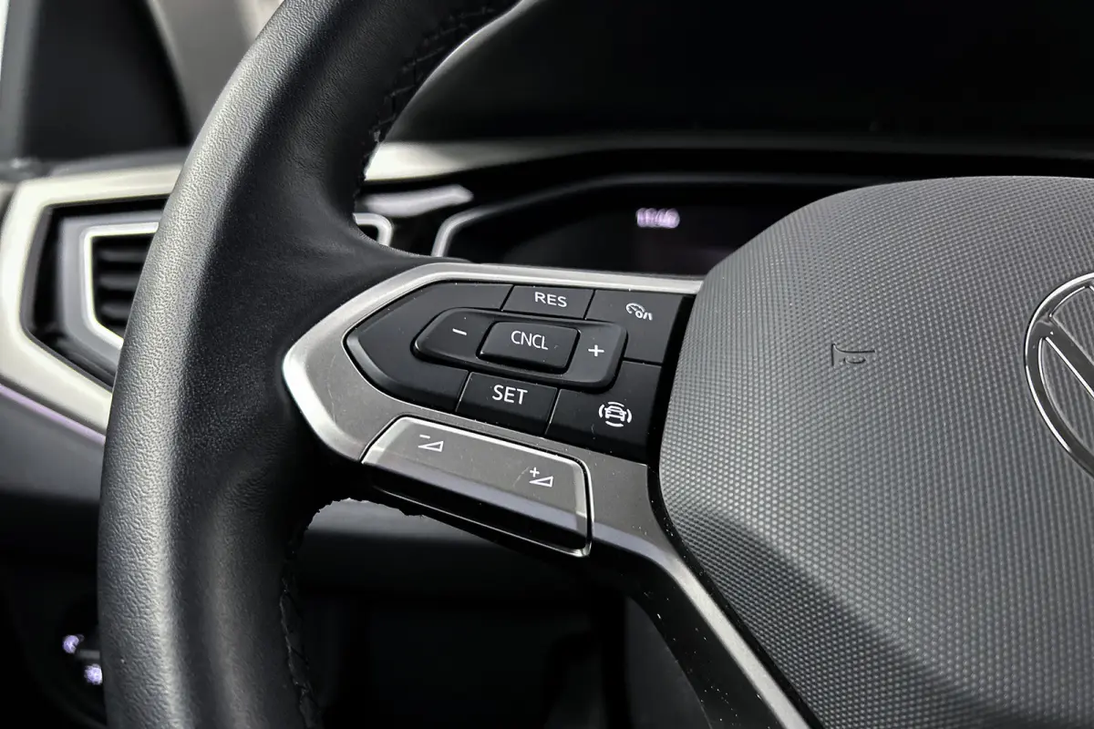 1.0 | LED koplampen | Stoelverwarming | Apple Carplay