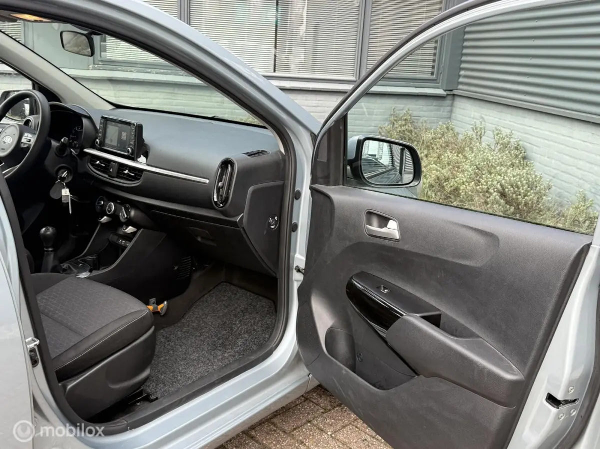 1.0 CVVT ComfortPlusLine Navigator - Navi - Carplay -