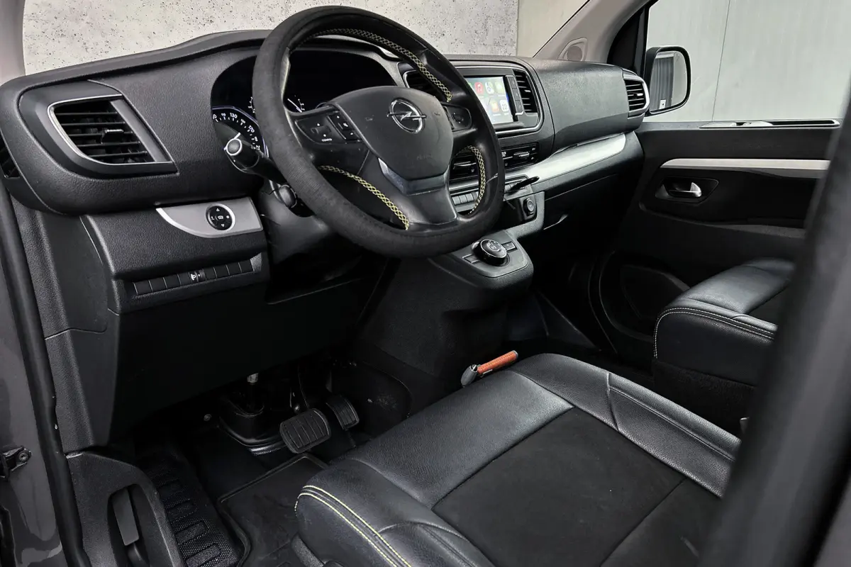 2.0 CDTI 177PK L3 Dubbel cabine | Innovation | Irmscher Sport | Camera | Trekhaak | LED koplampen