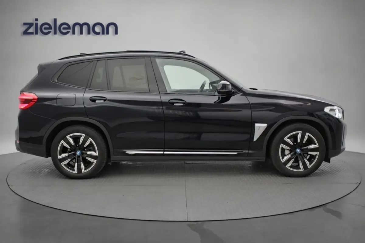 Executive 80 kWh - Panorama, Carplay, Camera, Leer, Stoelverw. Memory, SOH 97,6%