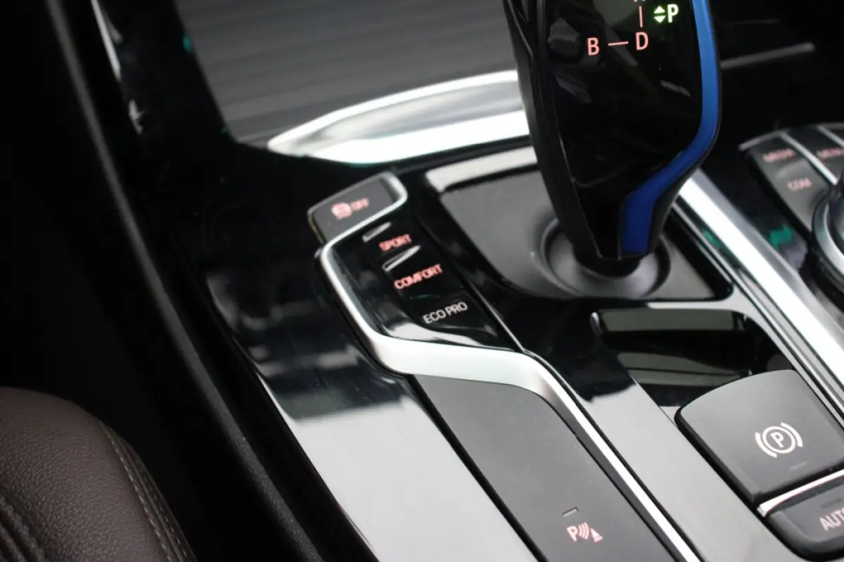 Executive 80 kWh - Panorama, Carplay, Camera, Leer, Stoelverw. Memory, SOH 97,6%