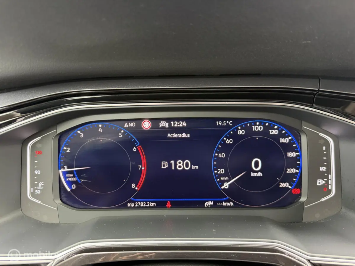 1.0 TSI Style CARPLAY*IQLIGHTS*PDC*VIRTUALD*CLIMA*NAV