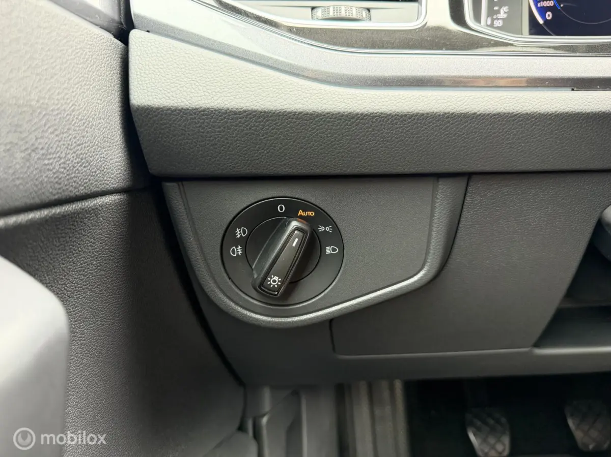1.0 TSI Style CARPLAY*IQLIGHTS*PDC*VIRTUALD*CLIMA*NAV