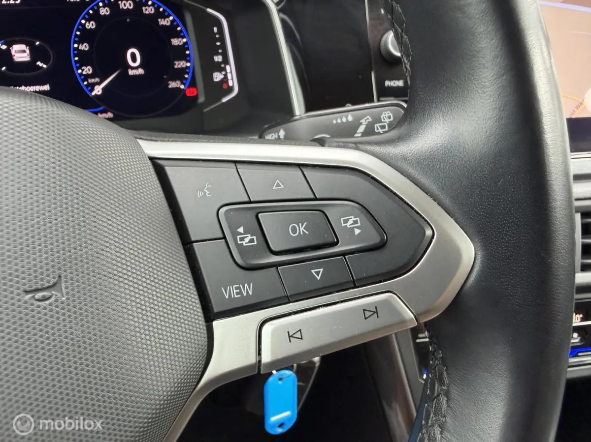 1.0 TSI Style CARPLAY*IQLIGHTS*PDC*VIRTUALD*CLIMA*NAV