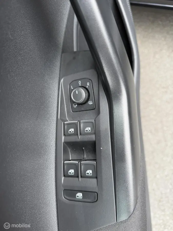1.0 TSI Style CARPLAY*IQLIGHTS*PDC*VIRTUALD*CLIMA*NAV