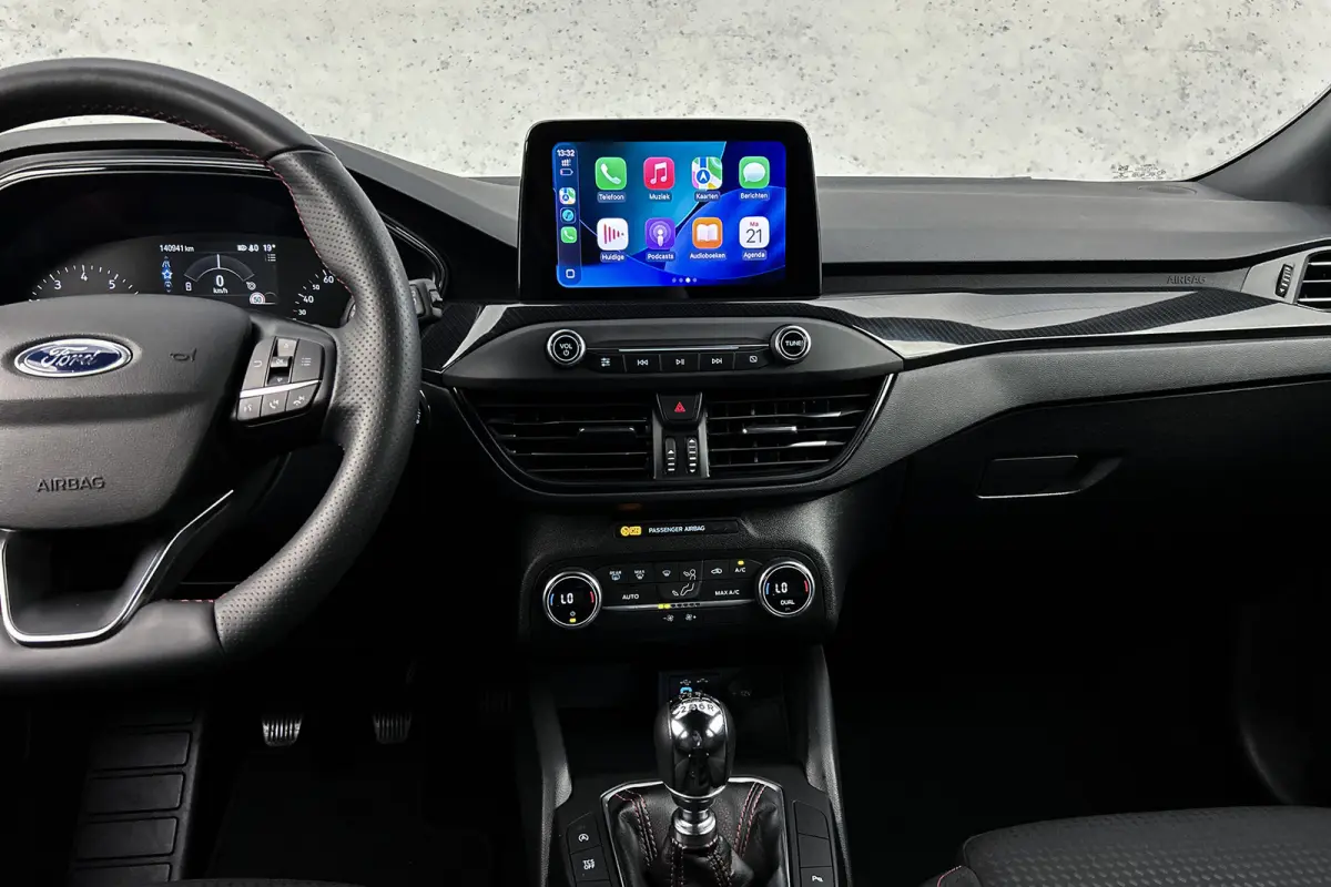 1.0 EcoBoost Hybrid ST Line Business | Trekhaak | Camera | Airco