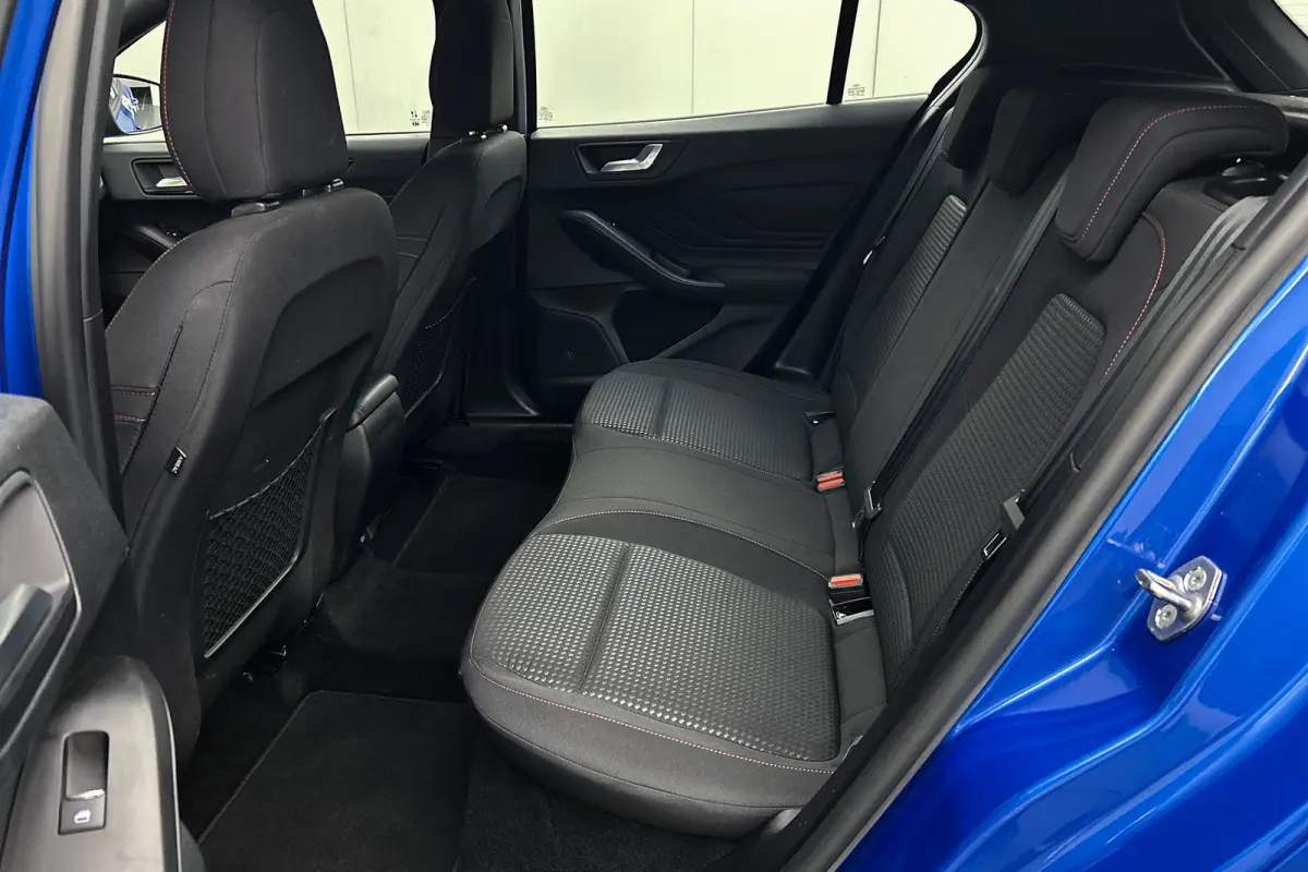 1.0 EcoBoost Hybrid ST Line Business | Trekhaak | Camera | Airco
