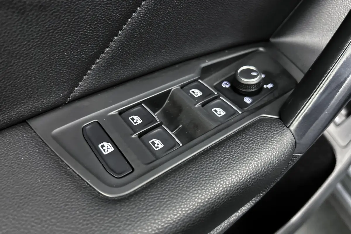 1.5 TSI Business R-line | Trekhaak | Adaptieve cruise control | LED koplampen