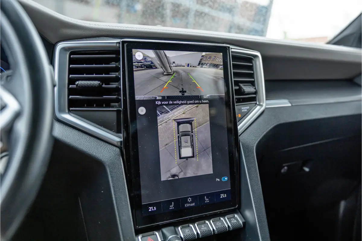 3.0 TDI 4Motion Aventura | ACC | 360 Camera | Harman Kardon | Lederen bekleding | Bi-Xenon | Trekhaak | Blind spot | Navigatie | CarPlay | Dealer onderhouden | Grijs kenteken | Stoelverwarmi